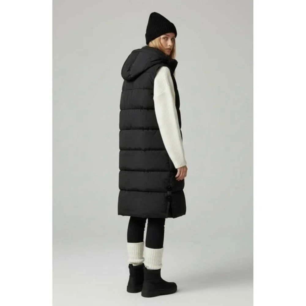 NEW Womens Small Black Long Puffer Vest Hooded Sleeveless Quilted Side Snaps - Picture 3 of 8